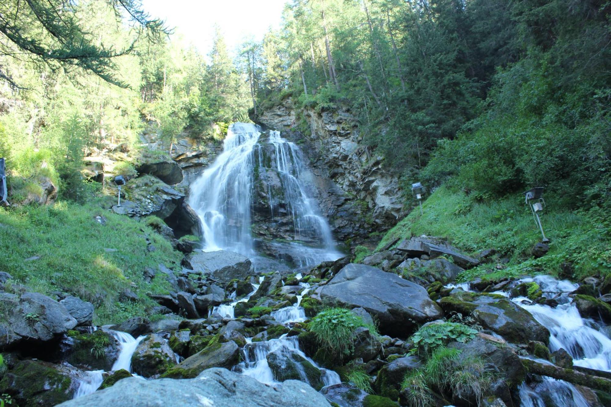 Hotel Petit Tournalin Champoluc Exteriör bild